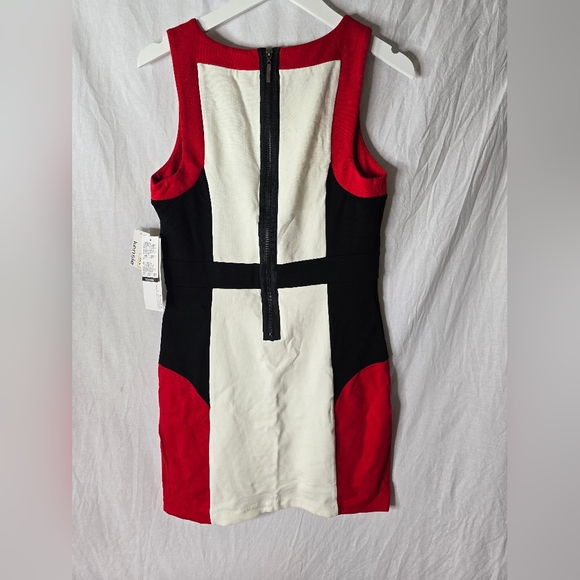 Kensie color block bodycon fitted dress- Size Medium Women's- NWT - Picture 2 of 5